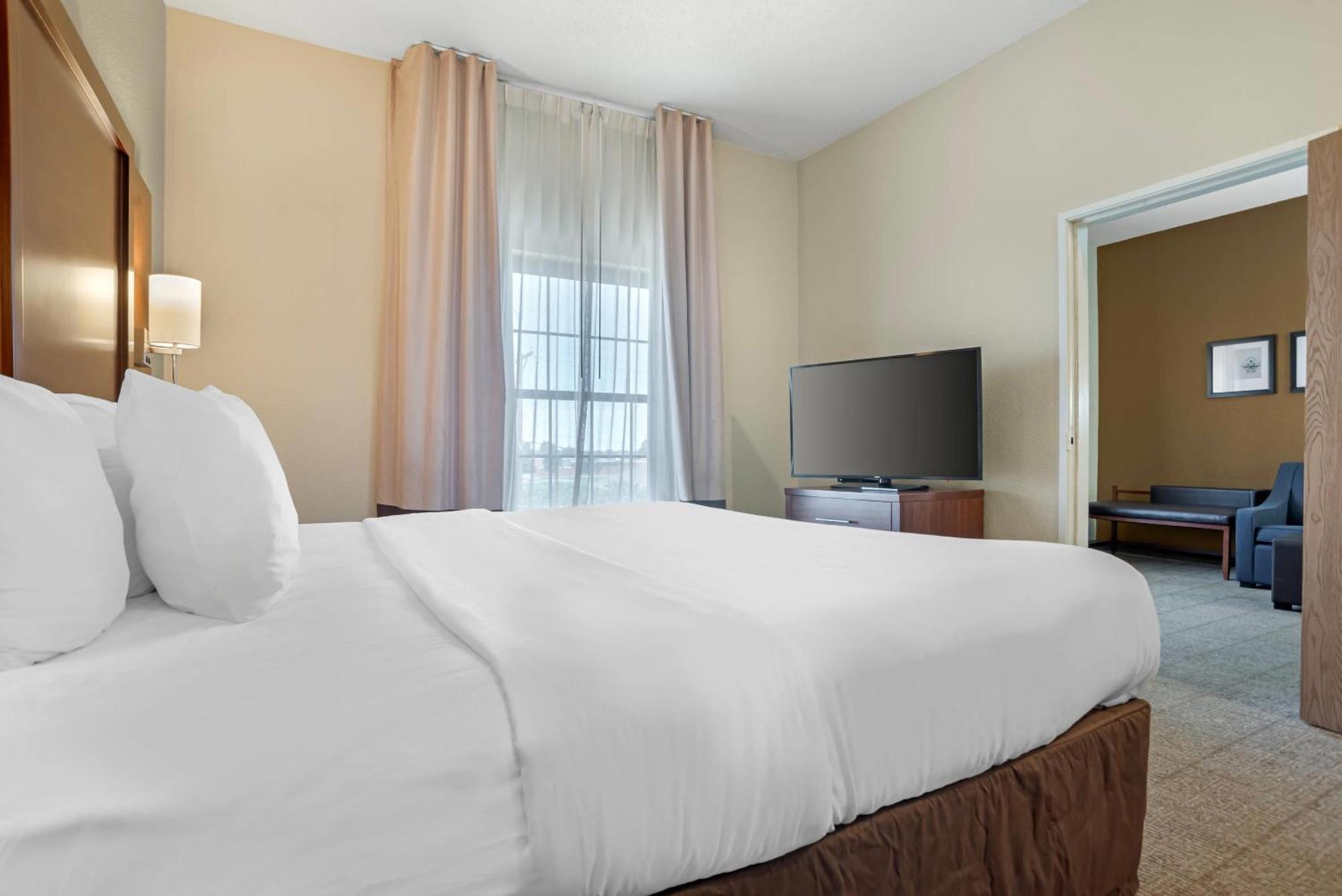 Comfort Suites Monroe Exterior foto