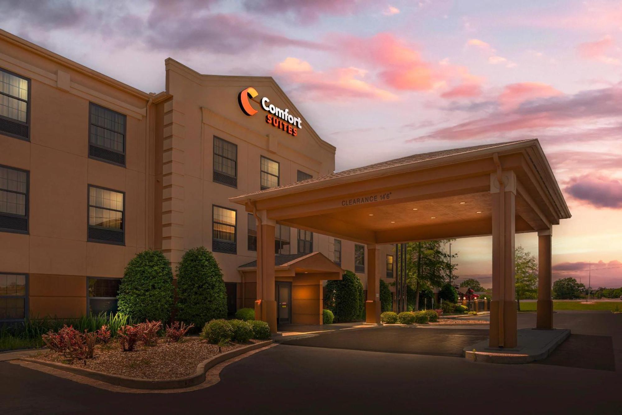 Comfort Suites Monroe Exterior foto