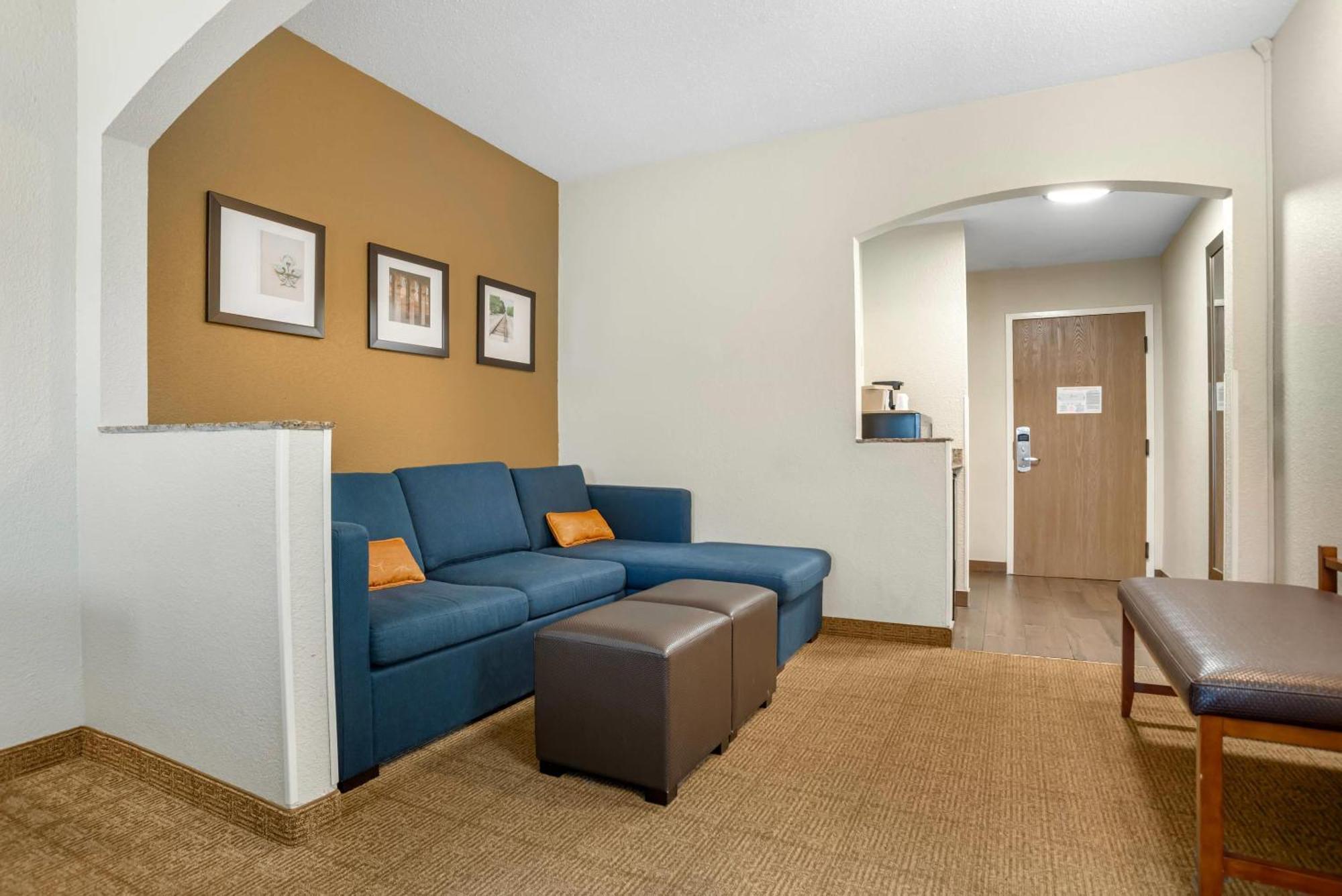 Comfort Suites Monroe Exterior foto
